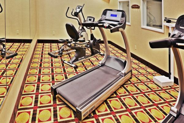 Holiday Inn Express & Suites BARTLESVILLE (Bartlesville)